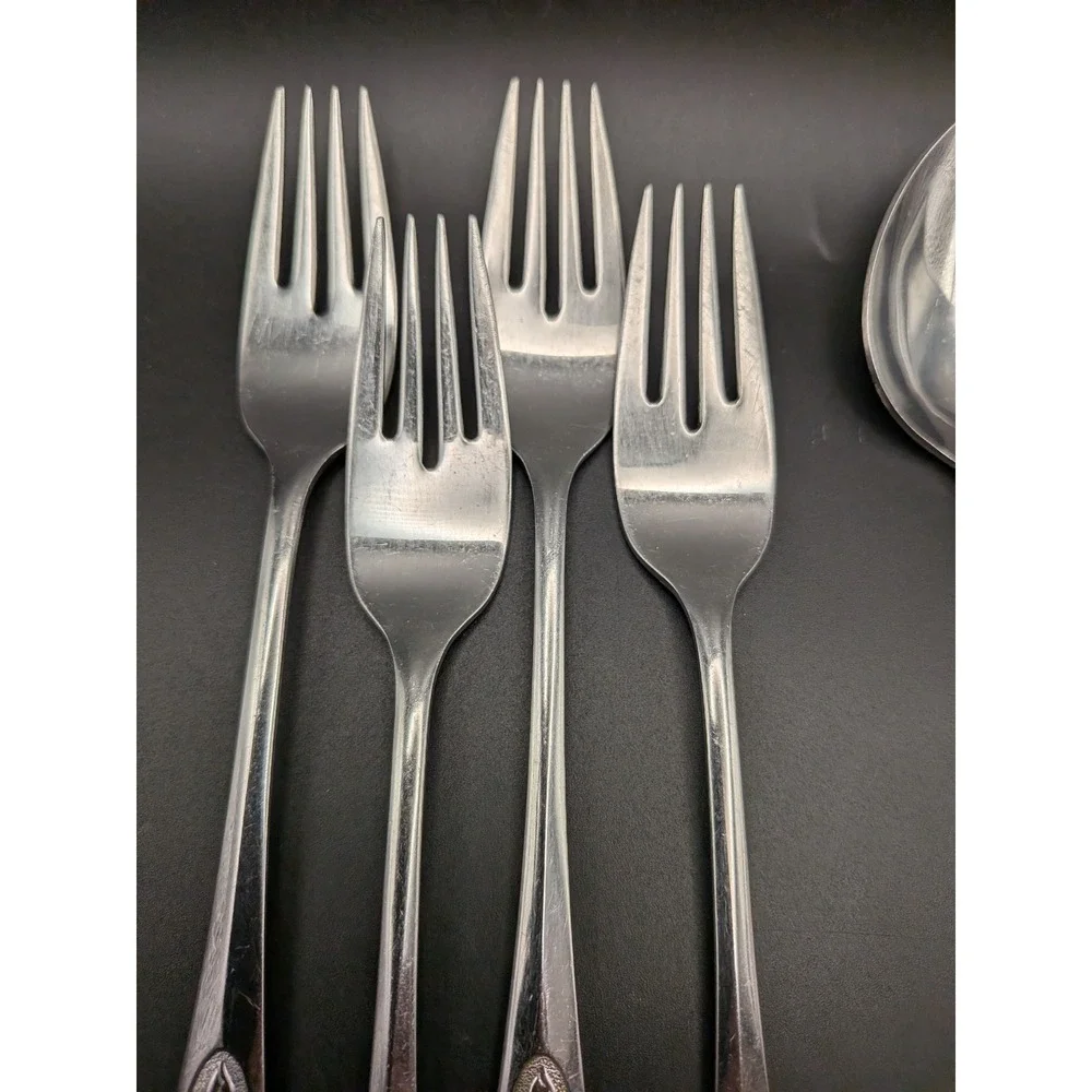 Oneida 1881 Rogers Spring Valley Stainless Dinner Forks Set of 4 Floral Flatware